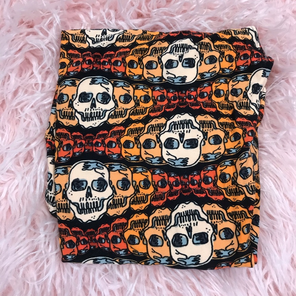 LuLaRoe NWOT Halloween OS (0-10) Leggings